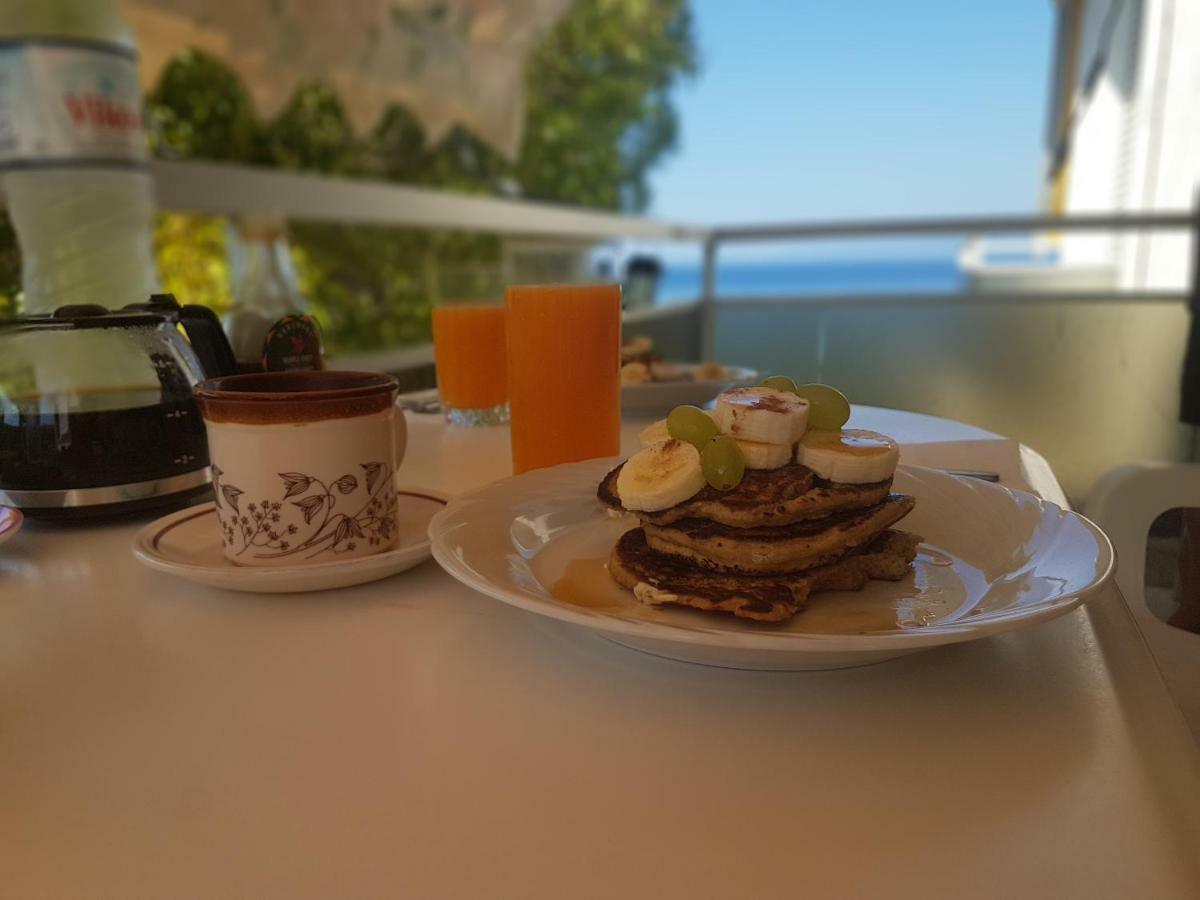 Gkionis Apartment Каламата Экстерьер фото